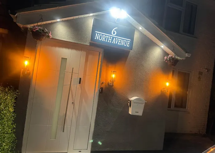 North Avenue Guest House Ltd, Heathrow Airport-Free Parking